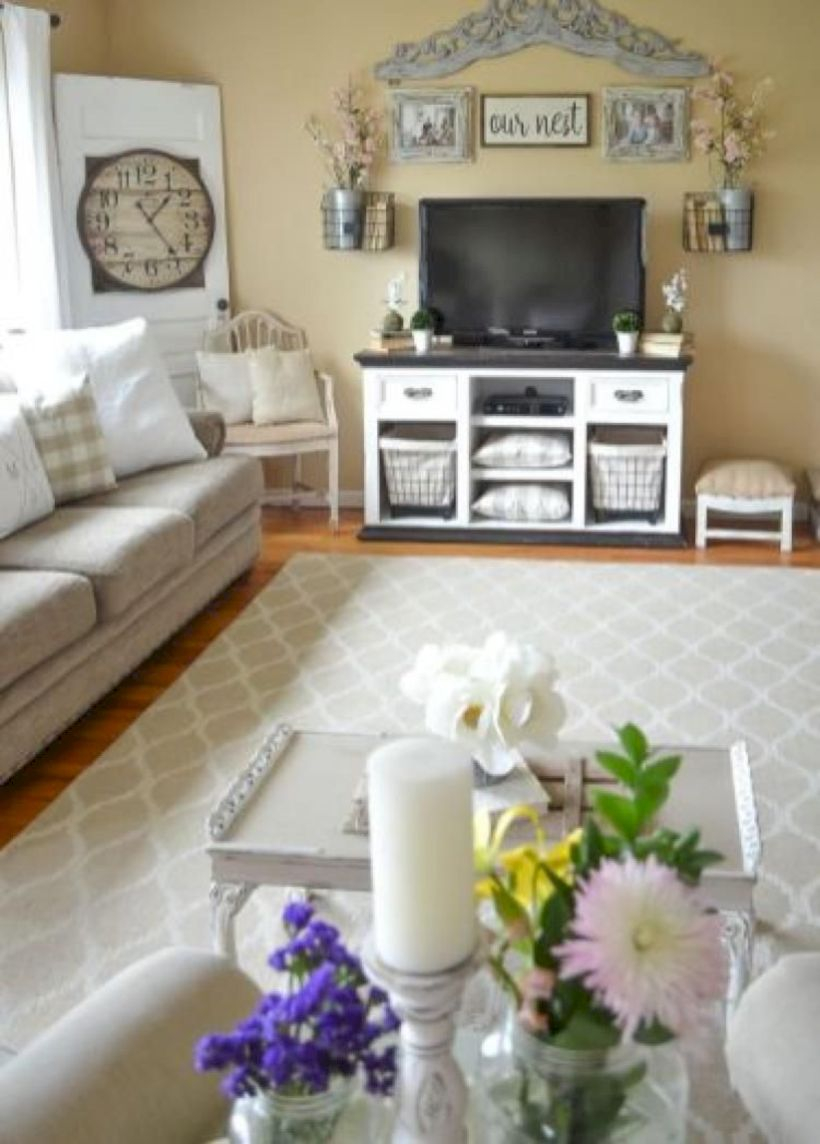 Rustic modern farmhouse living room decor ideas 31