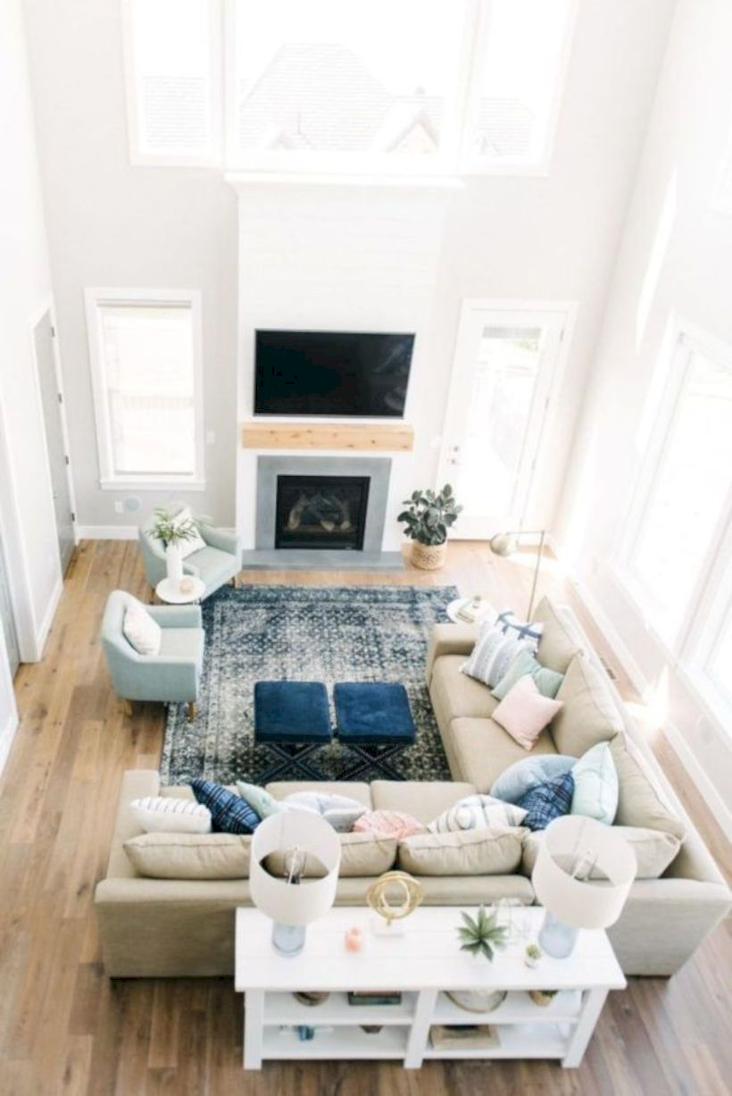Rustic modern farmhouse living room decor ideas 43