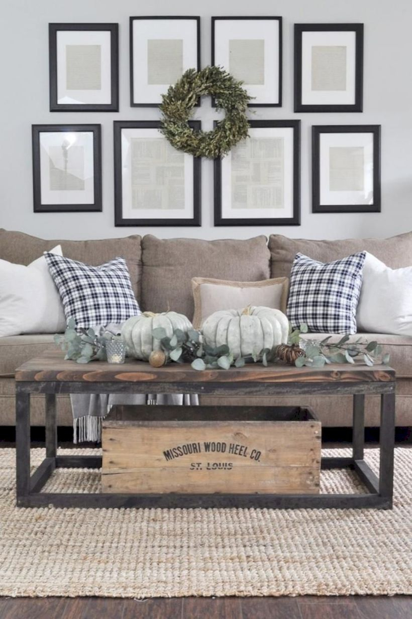 Rustic modern farmhouse living room decor ideas 77