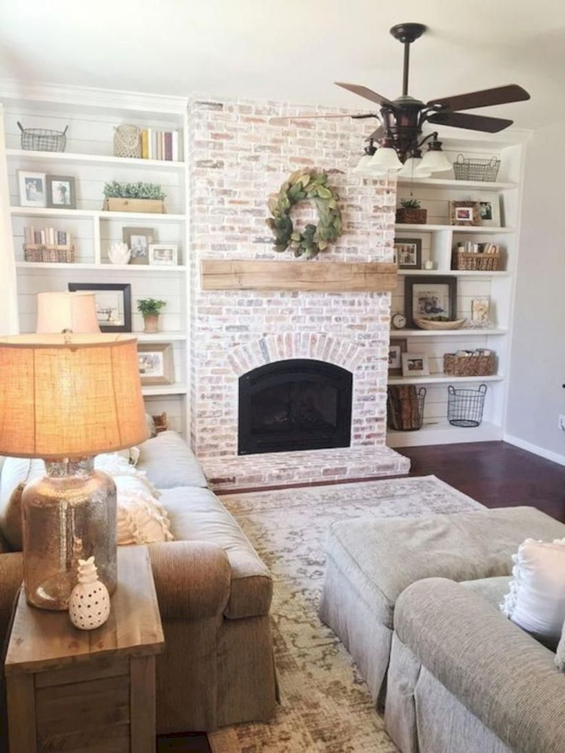 Rustic modern farmhouse living room decor ideas 79