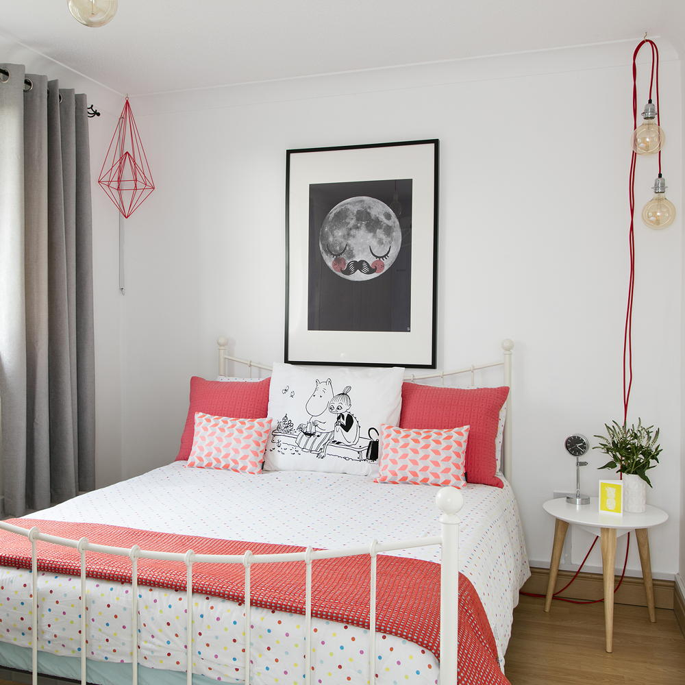 Teenage-girls-bedroom-3-1