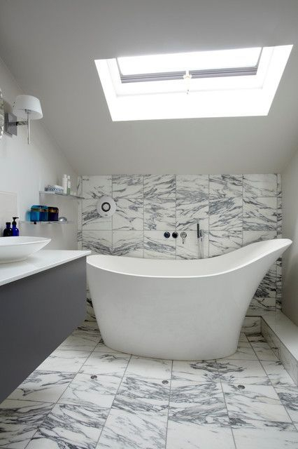Unique attic bathroom design ideas for your private haven 18