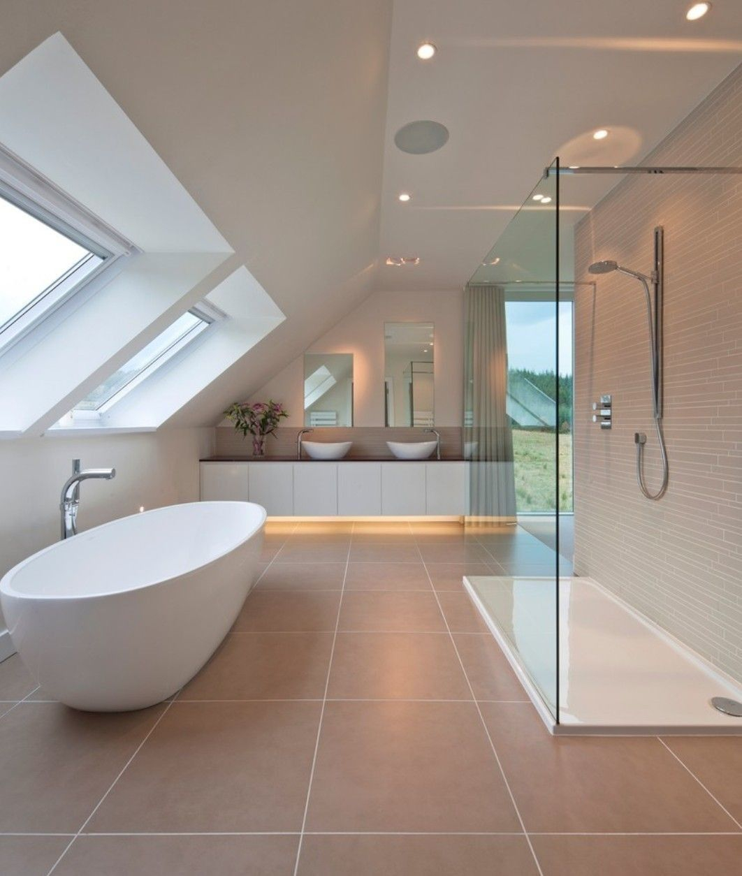 Unique attic bathroom design ideas for your private haven 34