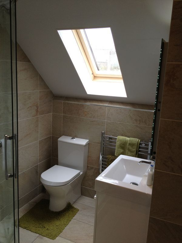 Unique attic bathroom design ideas for your private haven 47