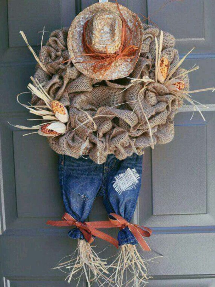 Beautiful decor ideas to hang on your door that aren't wreaths 10