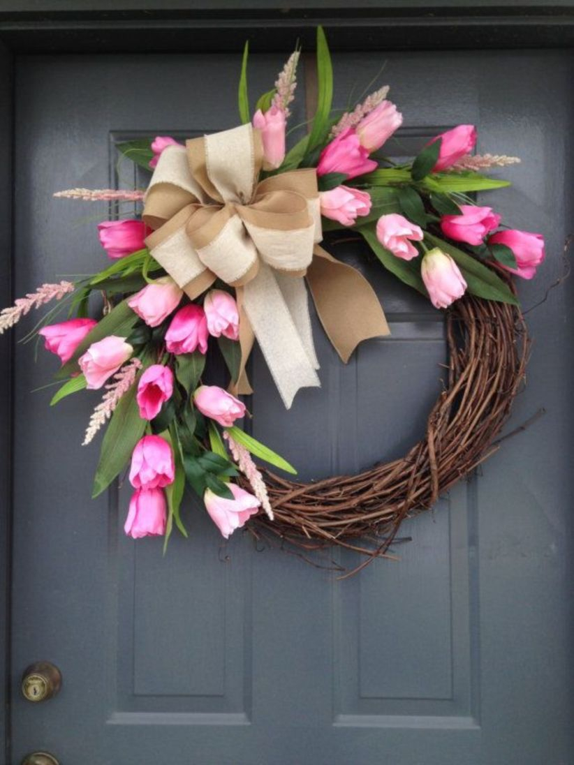 Beautiful decor ideas to hang on your door that aren't wreaths 17
