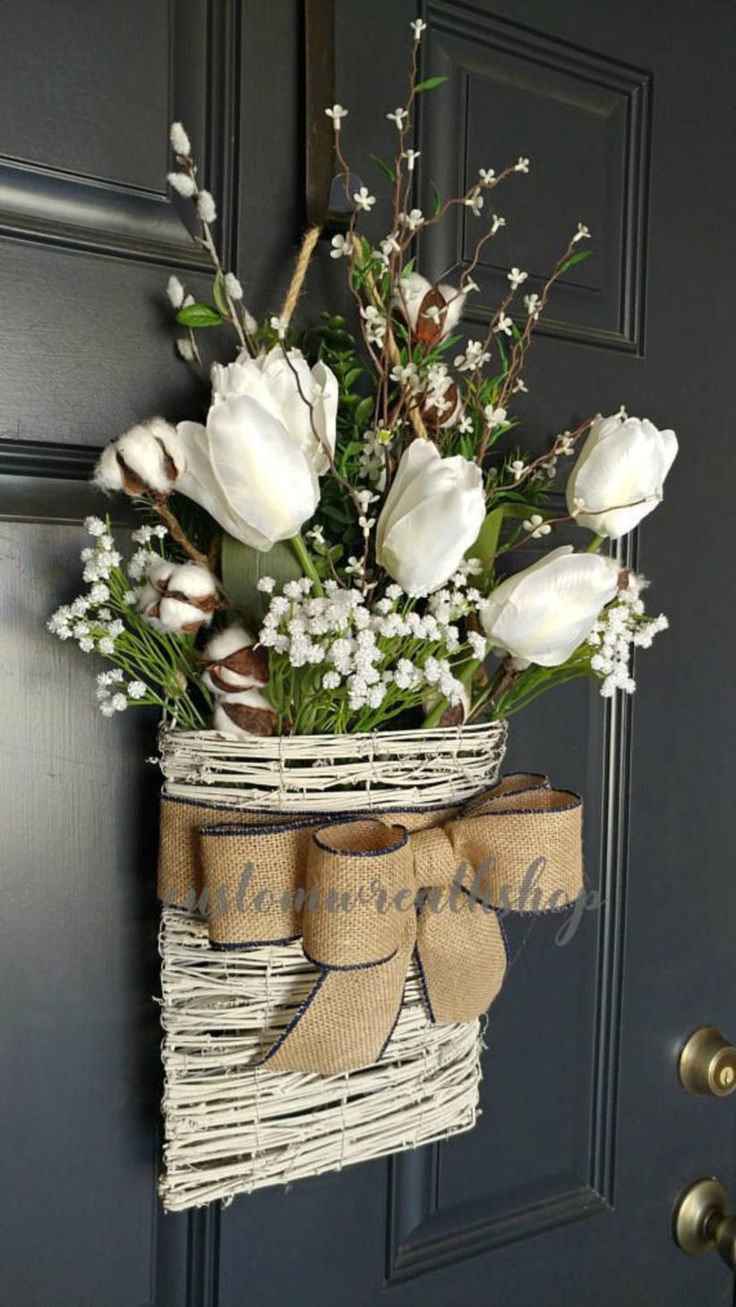 Beautiful decor ideas to hang on your door that aren't wreaths 30