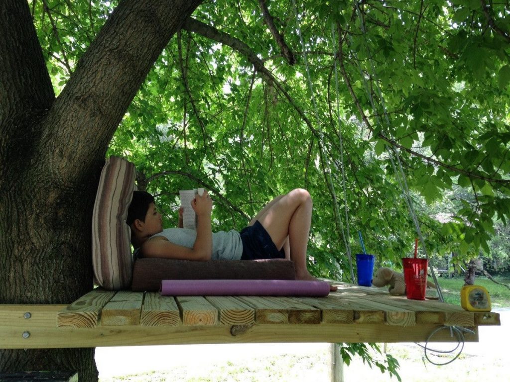 Best creativity backyard projects to surprise your kids 36