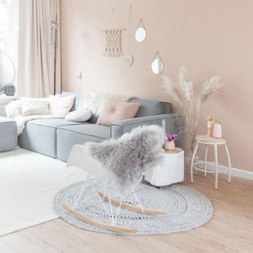 Adorable and cozy neutral living room design ideas 22