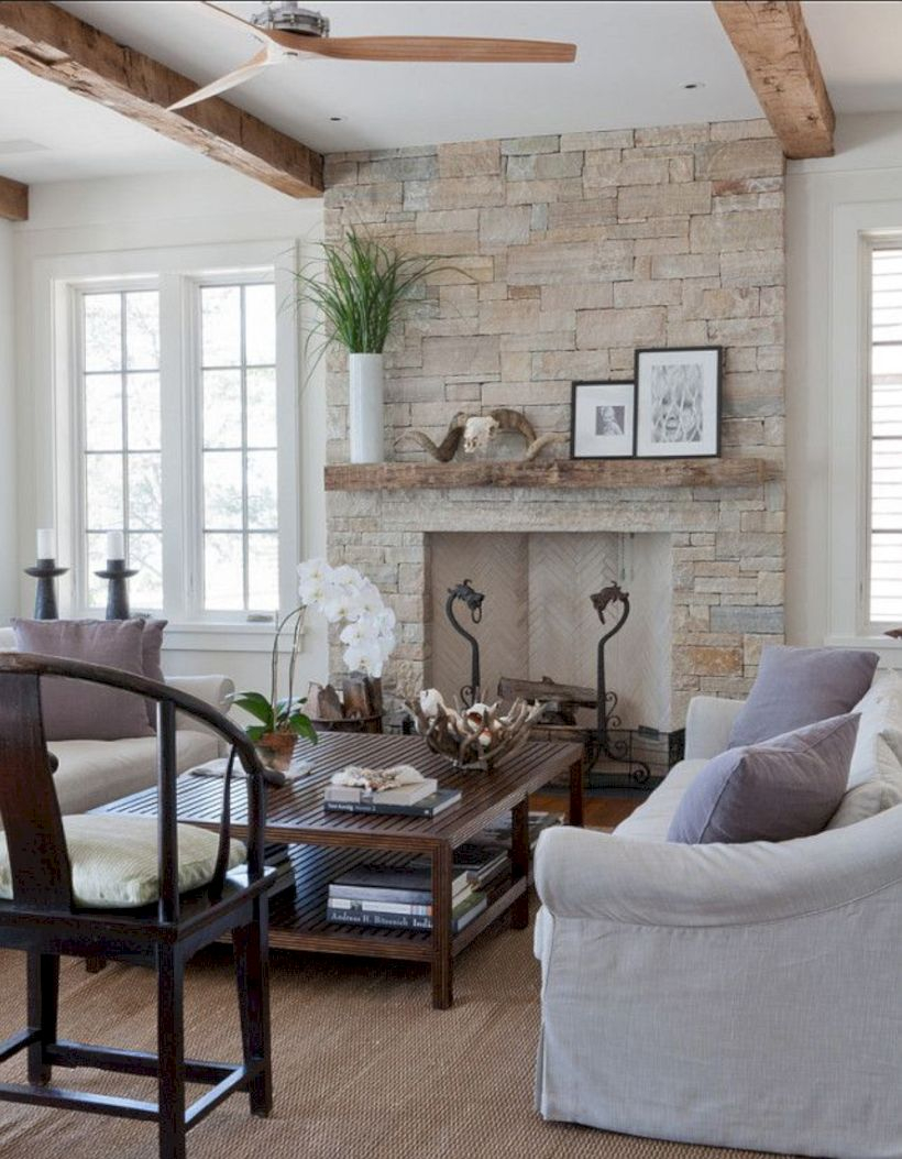 Adorable and cozy neutral living room design ideas 41