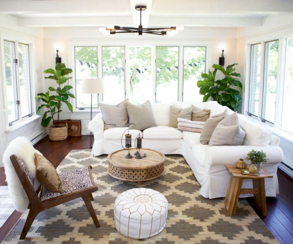 Adorable and cozy neutral living room design ideas 42