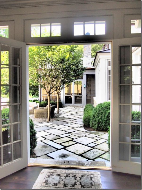 Best bay window design ideas that makes you enjoy the view easily 21