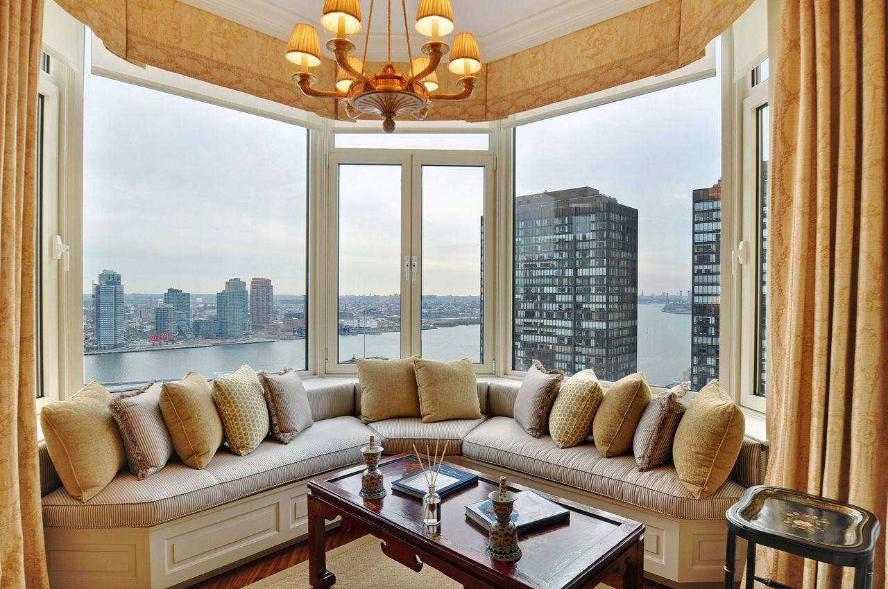 Best bay window design ideas that makes you enjoy the view easily 29