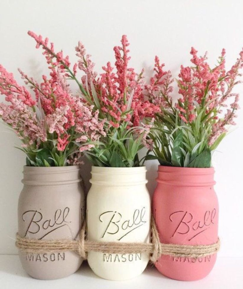 Cheerful ways to use mason jars this spring 11