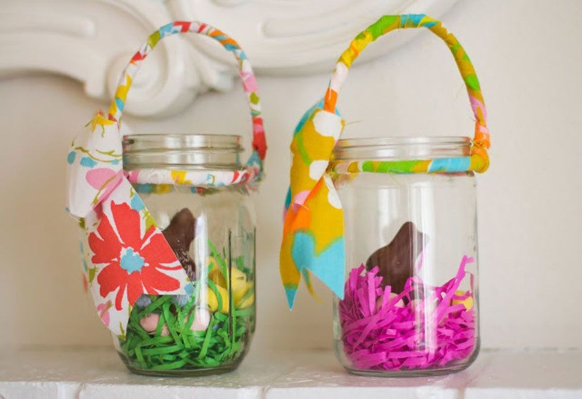 Cheerful ways to use mason jars this spring 12