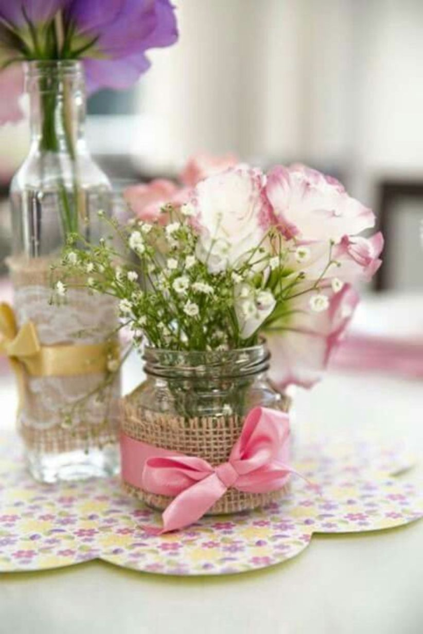 Cheerful ways to use mason jars this spring 13