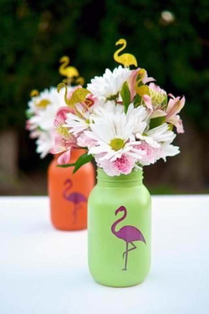 Cheerful ways to use mason jars this spring 20
