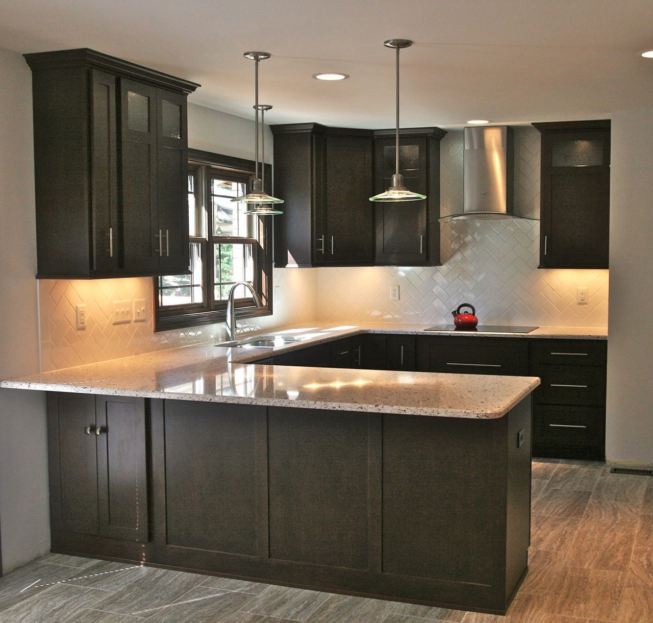 Modern herringbone pattern to give unique elements to your kitchen 27