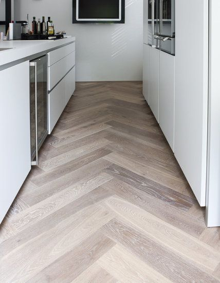 Modern herringbone pattern to give unique elements to your kitchen 33