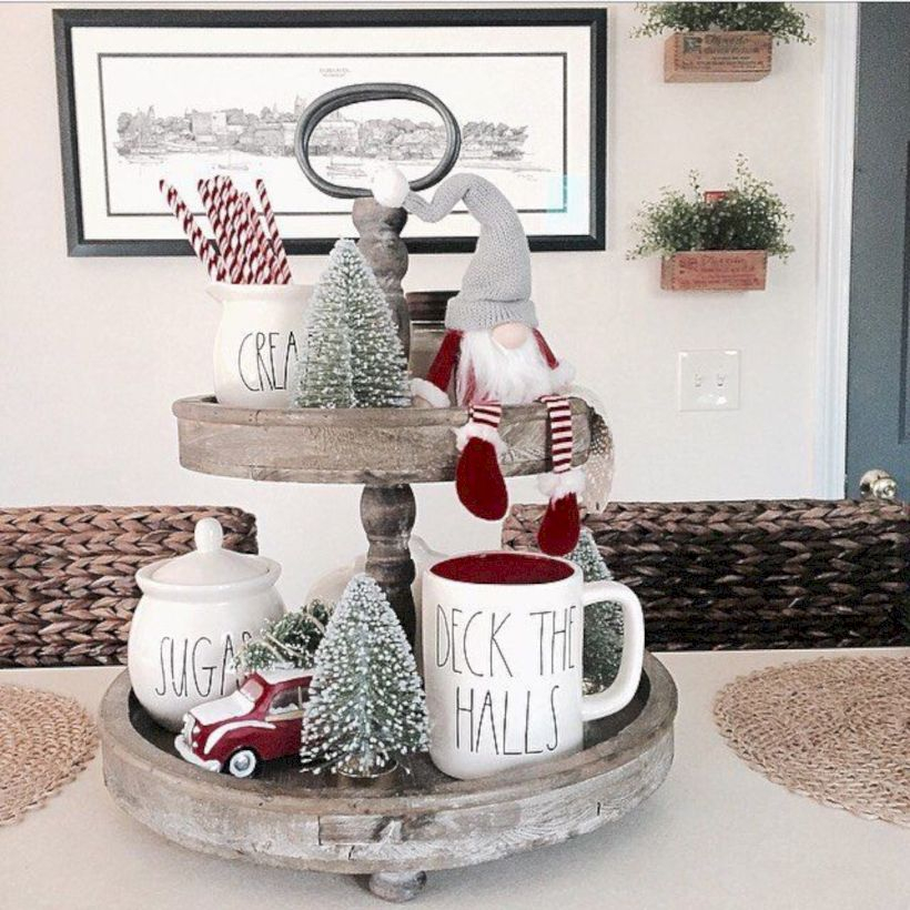 Adorable farmhouse christmas decor ideas 17
