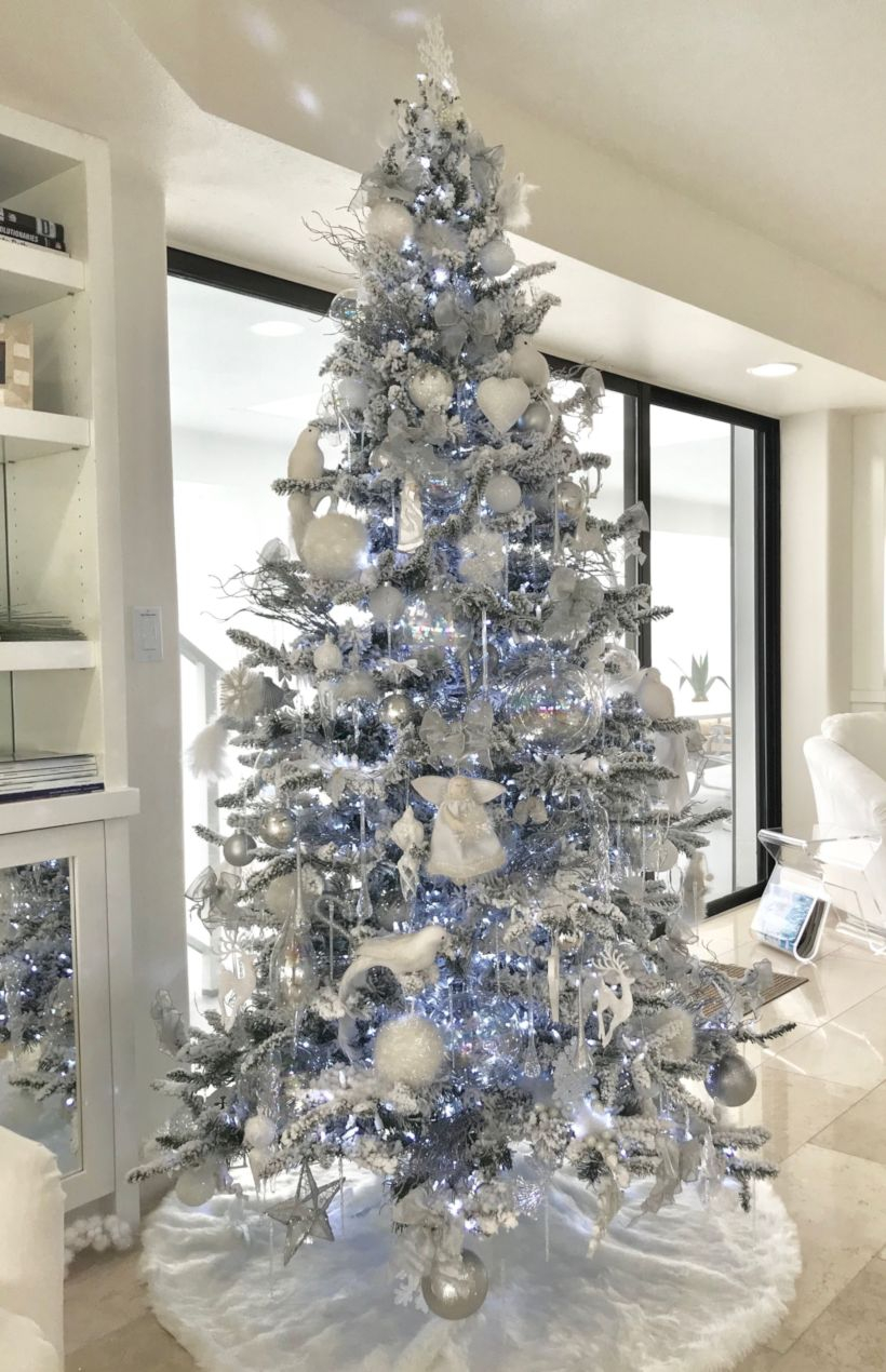 Awesome silver and white christmas tree decorating ideas 11