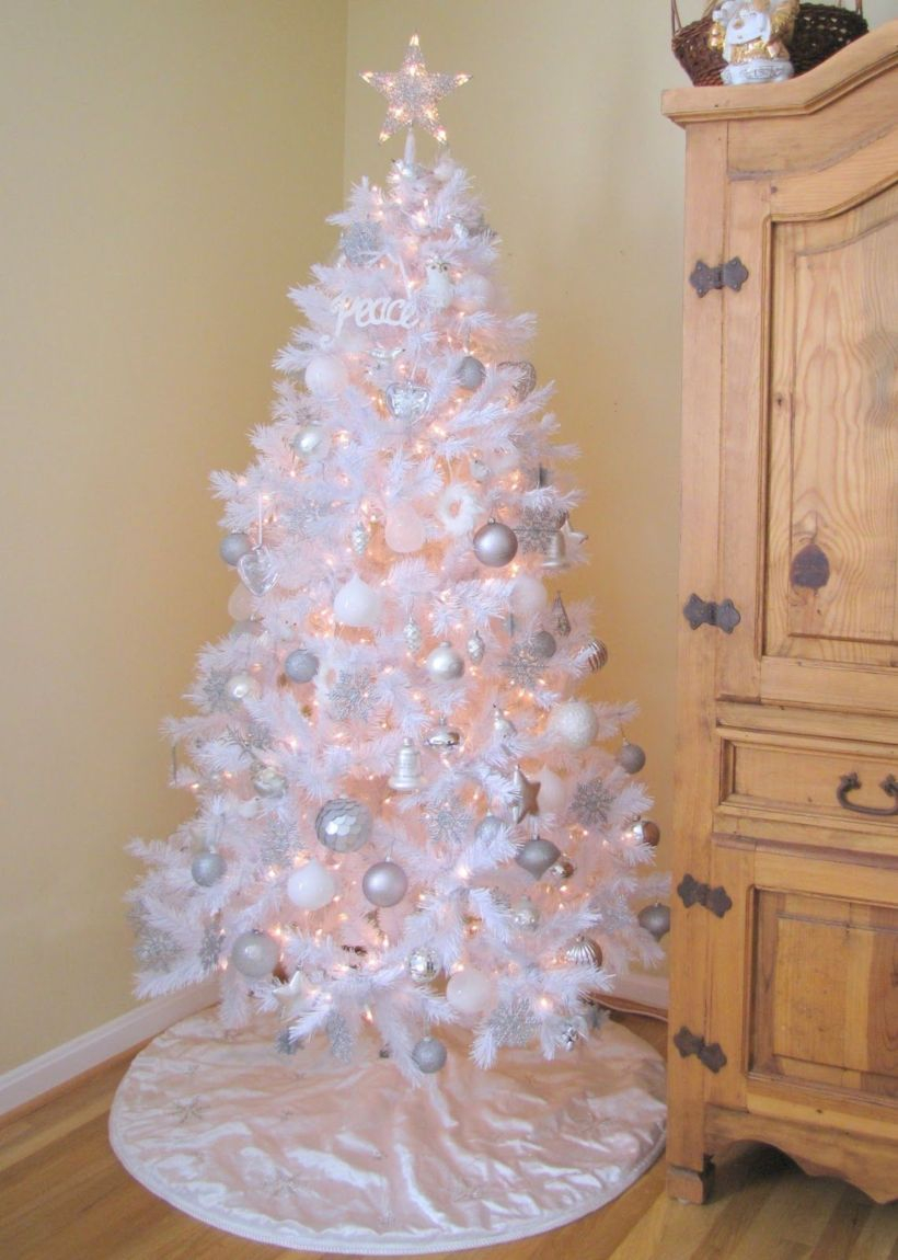 Awesome silver and white christmas tree decorating ideas 12
