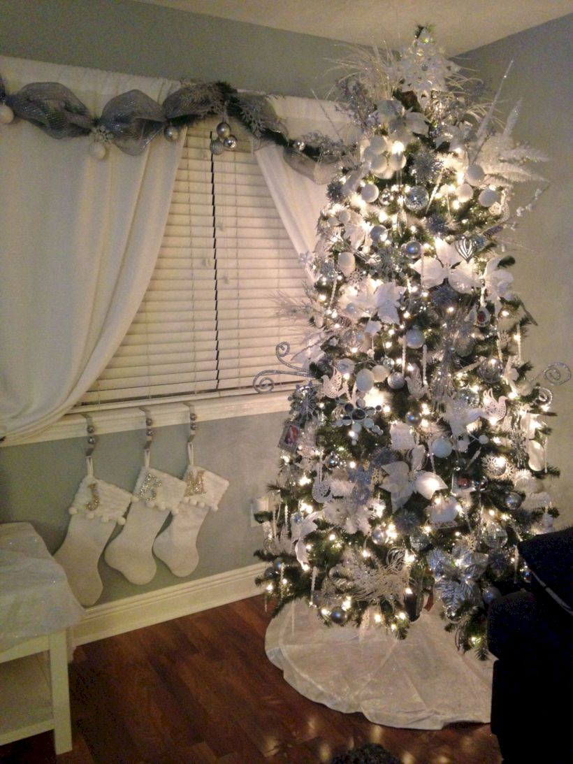 Awesome silver and white christmas tree decorating ideas 13