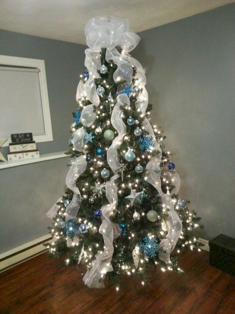 Awesome silver and white christmas tree decorating ideas 23