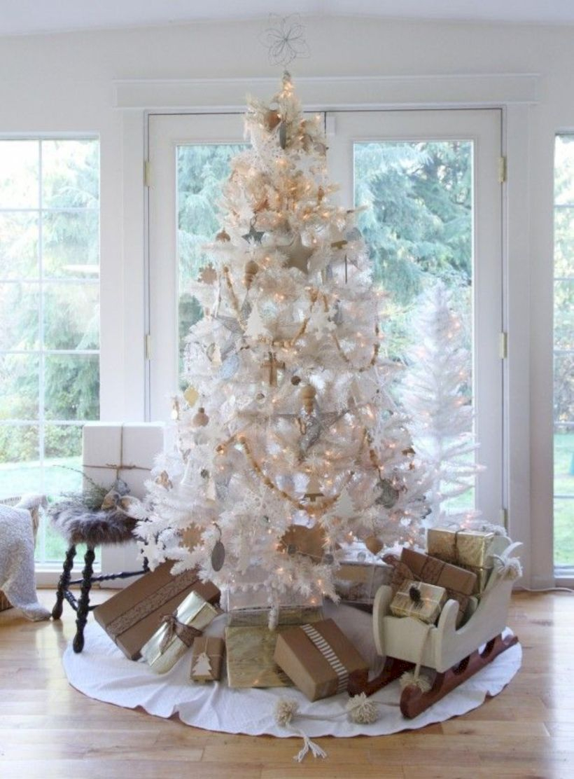 Awesome silver and white christmas tree decorating ideas 37