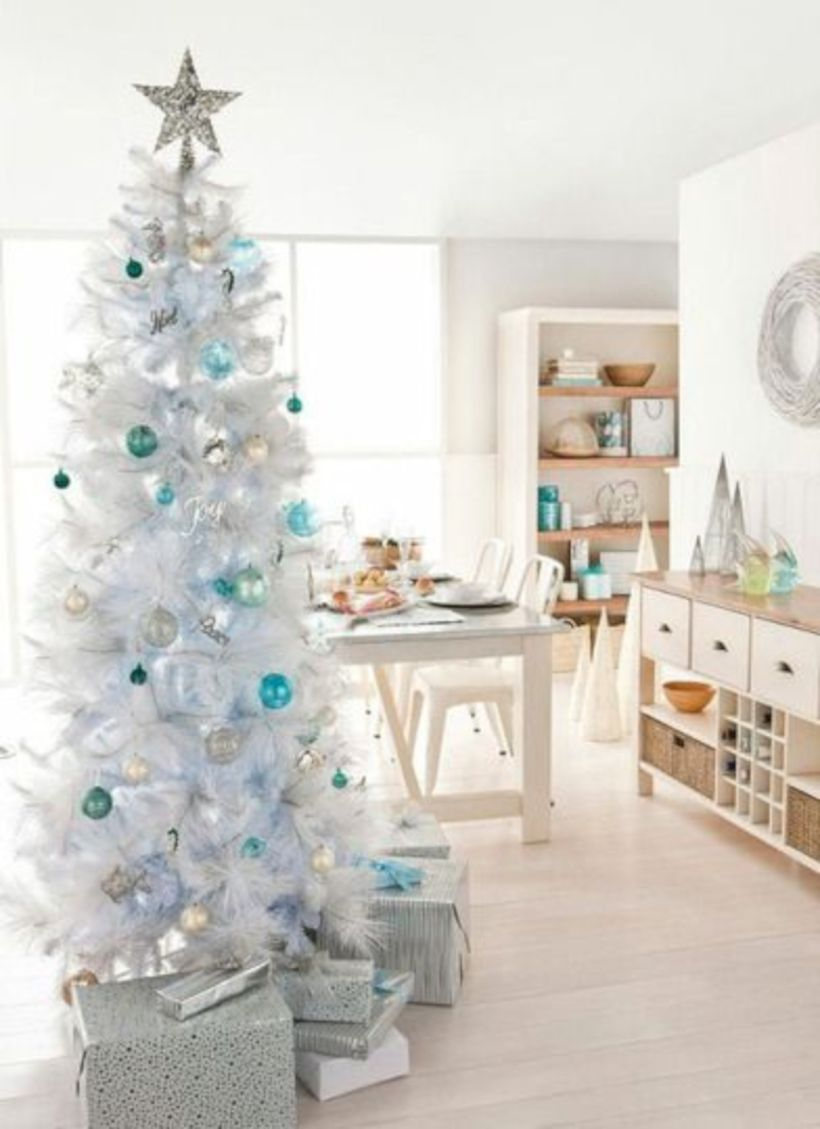 Awesome silver and white christmas tree decorating ideas 38