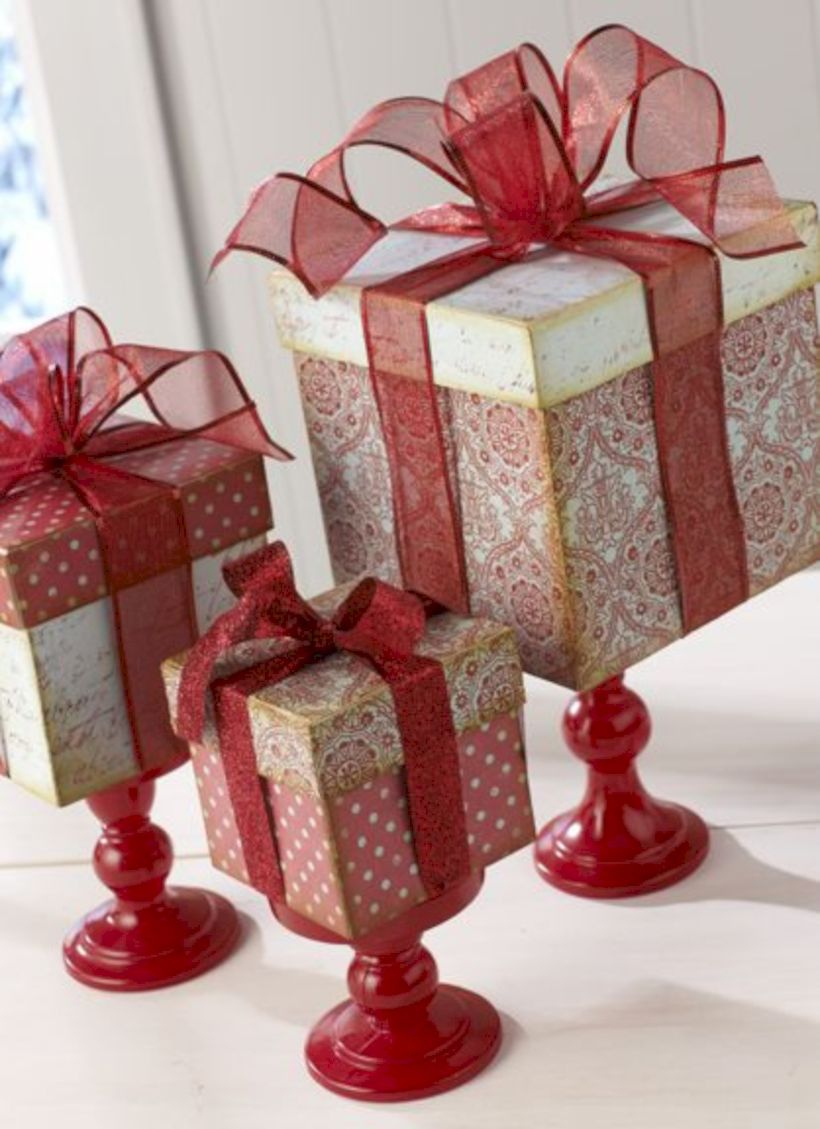 Beautiful christmas centerpiece ideas you should try 20