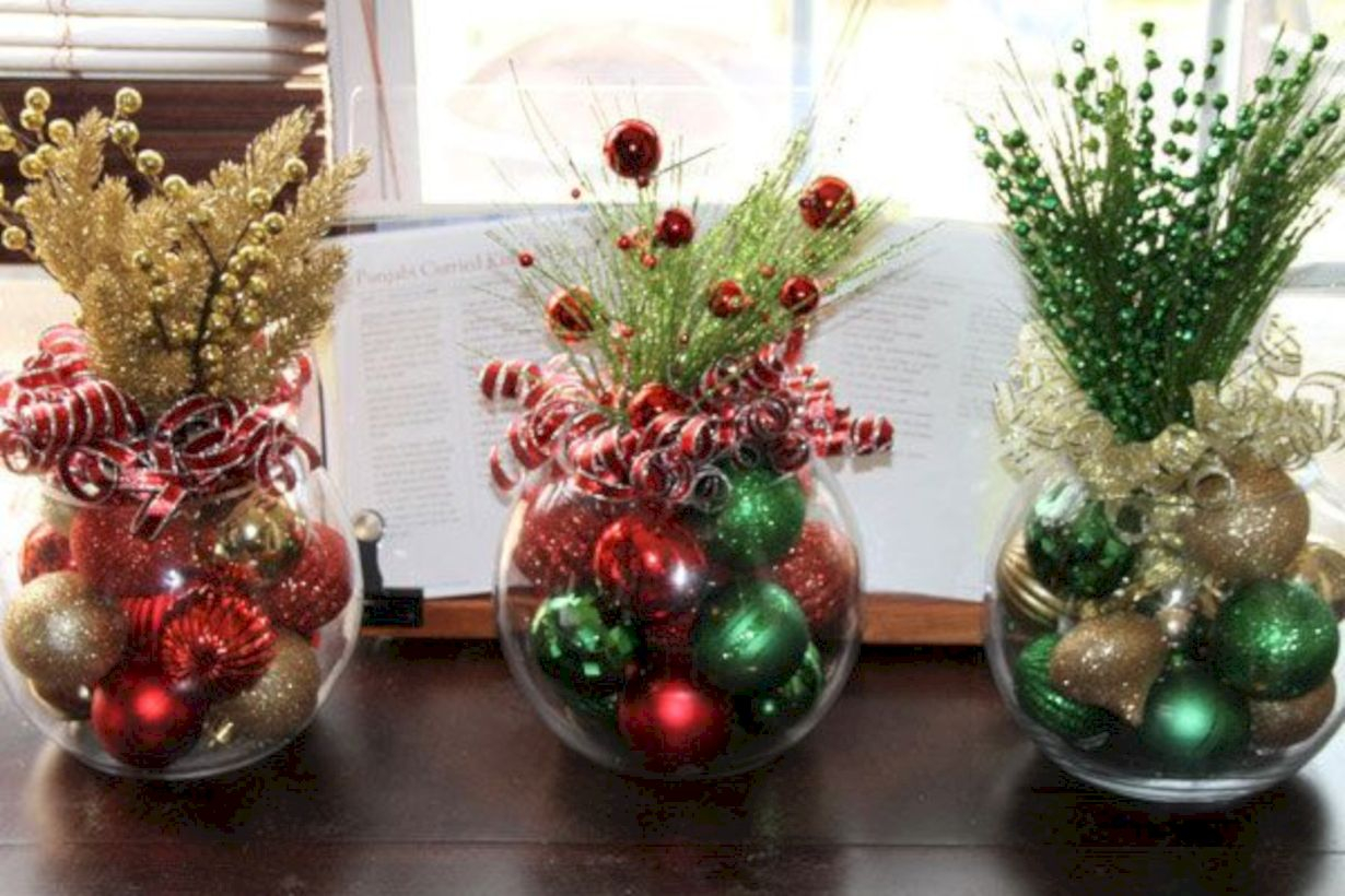 Beautiful christmas centerpiece ideas you should try 35