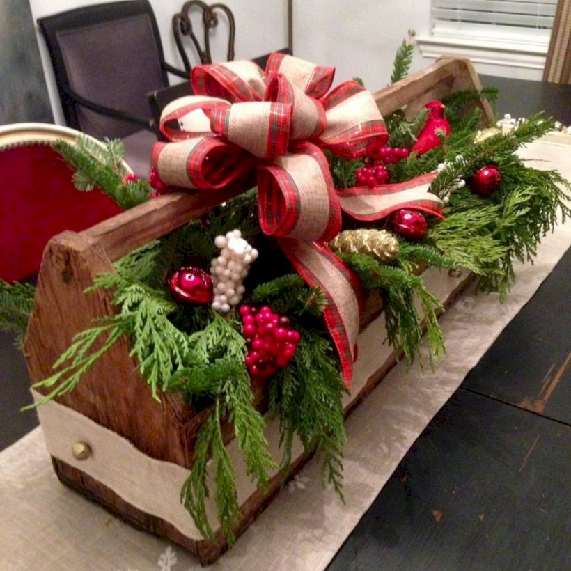 Beautiful christmas centerpiece ideas you should try 47