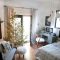 Beautiful christmas decor for small space 07