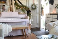 Beautiful christmas decor for small space 27