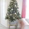 Beautiful christmas decor for small space 34