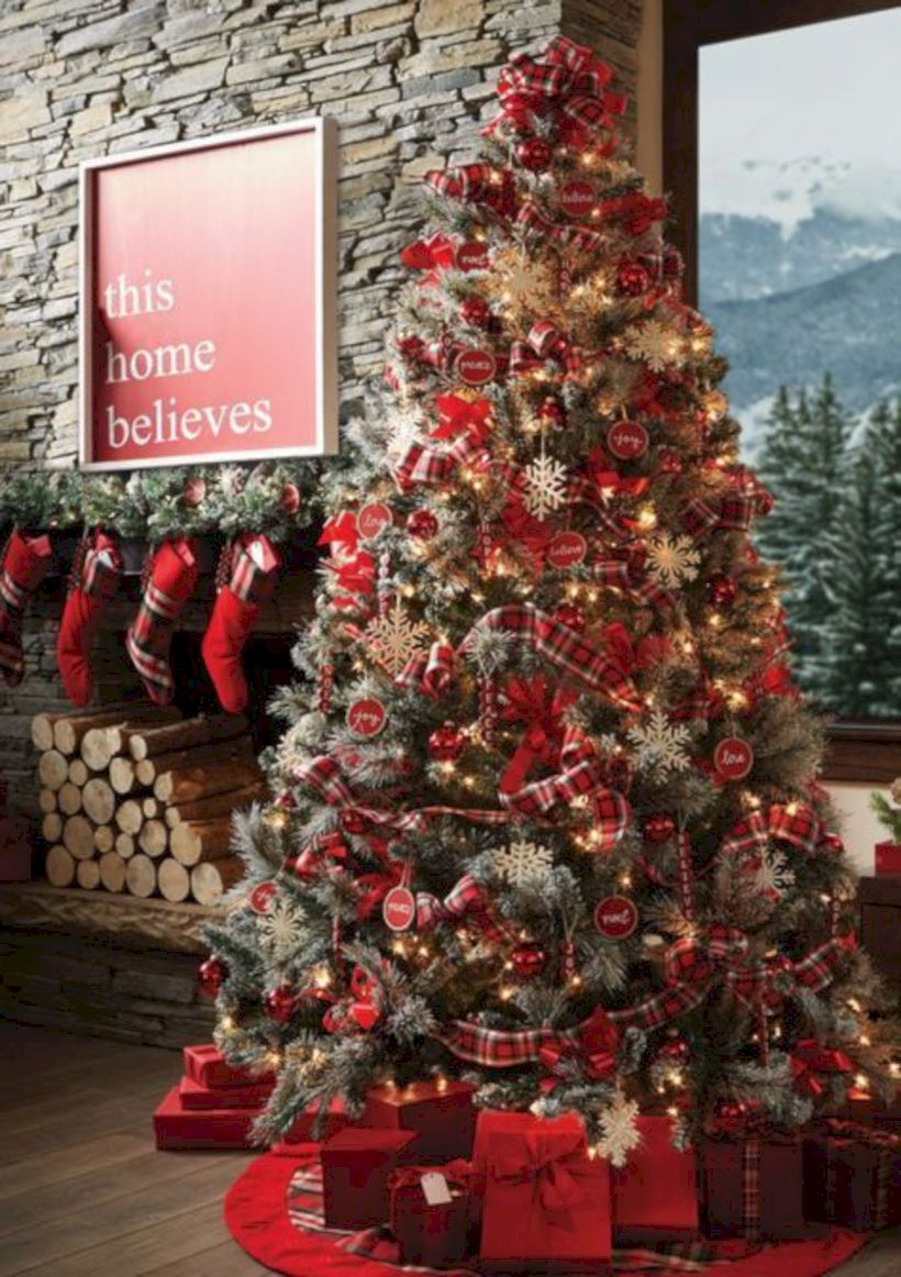 Beautiful christmas tree decoration ideas to see 38