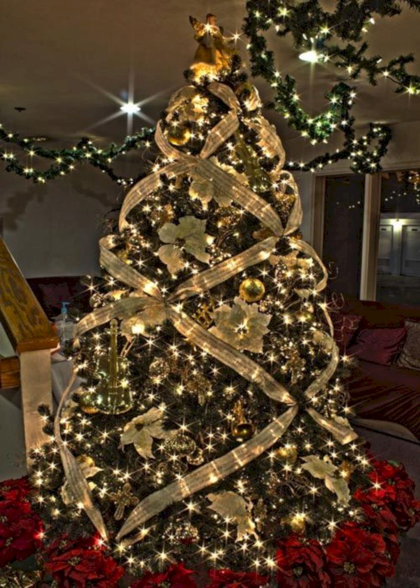 Beautiful christmas tree decoration ideas to see 41