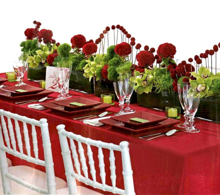 Beautiful winter table decoration ideas for a romantic dinner 14