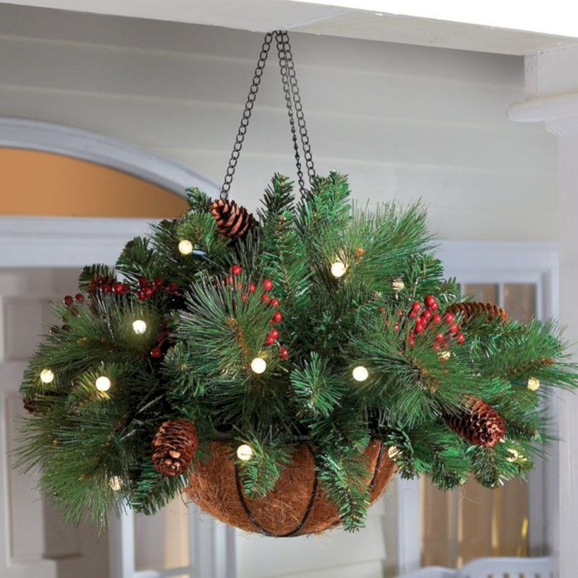 Colorful winter planters for your outdoor decorations 33