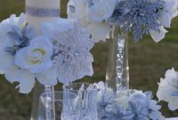 Easy winter centerpiece decoration ideas to try 38