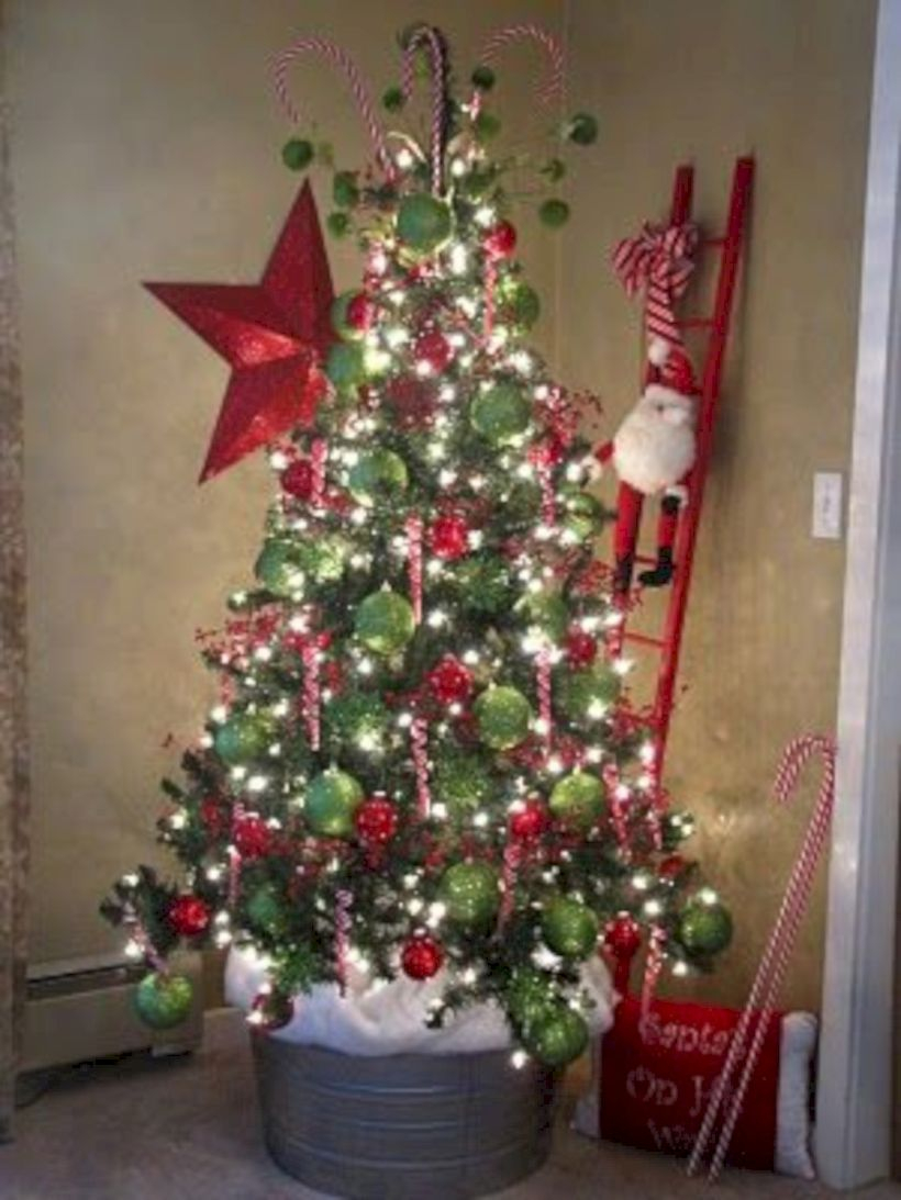 Genius ways to repurpose galvanized buckets this christmas 13