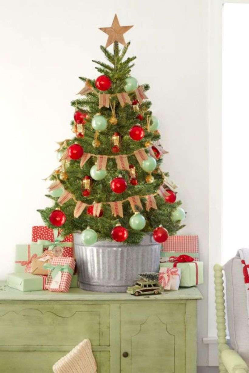 Genius ways to repurpose galvanized buckets this christmas 14