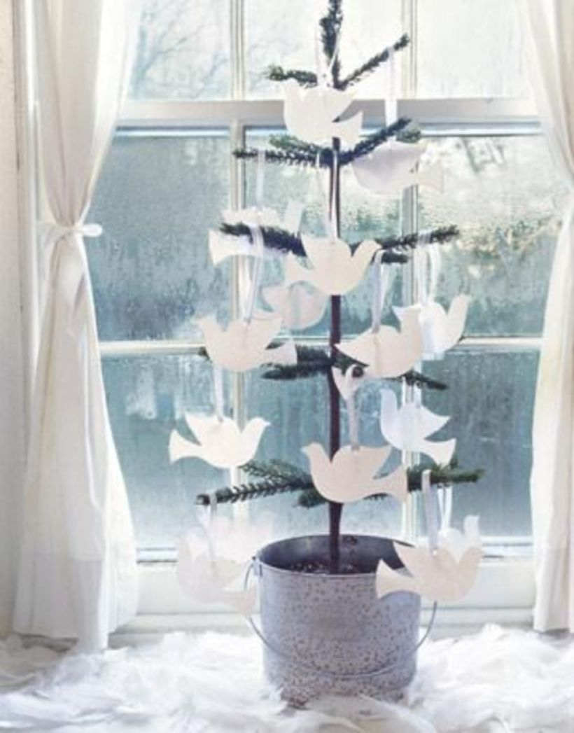 Genius ways to repurpose galvanized buckets this christmas 21