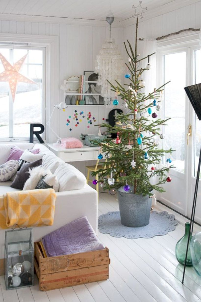Genius ways to repurpose galvanized buckets this christmas 31
