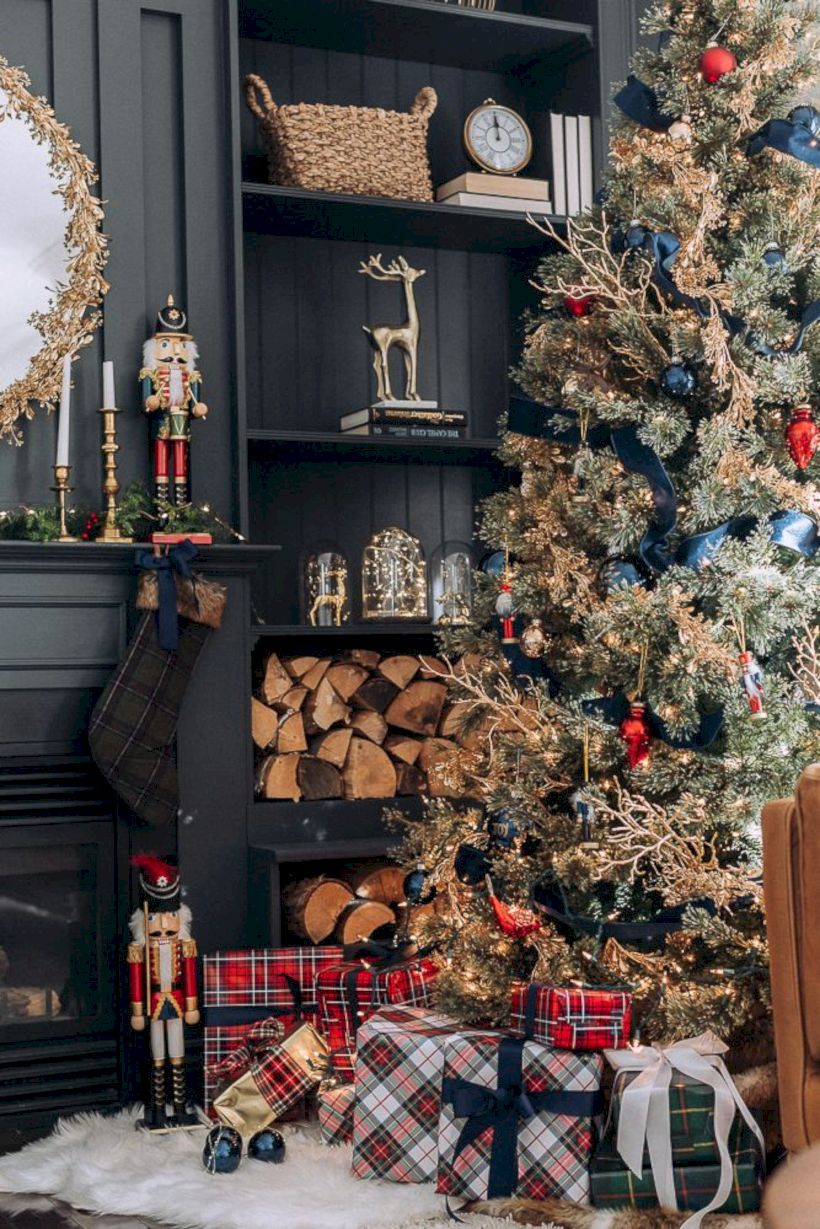 Stunning christmas decoration ideas in 2018 36