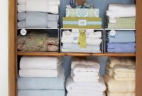 Ways to organizing your chaotic linen closet 11