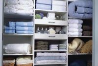 Ways to organizing your chaotic linen closet 14