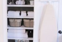 Ways to organizing your chaotic linen closet 26