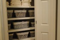 Ways to organizing your chaotic linen closet 42